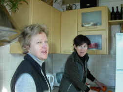 Castelli
                Book Club 004.jpg (745503 byte)