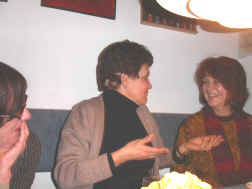 Castelli
                Book Club 093.jpg (841725 byte)